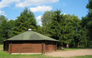 Grillh&uuml;tte Au&szlig;enansicht