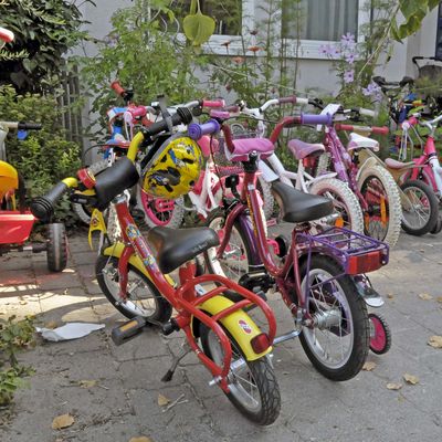 Kinderfahrräder vor der Kita Grüner Weg