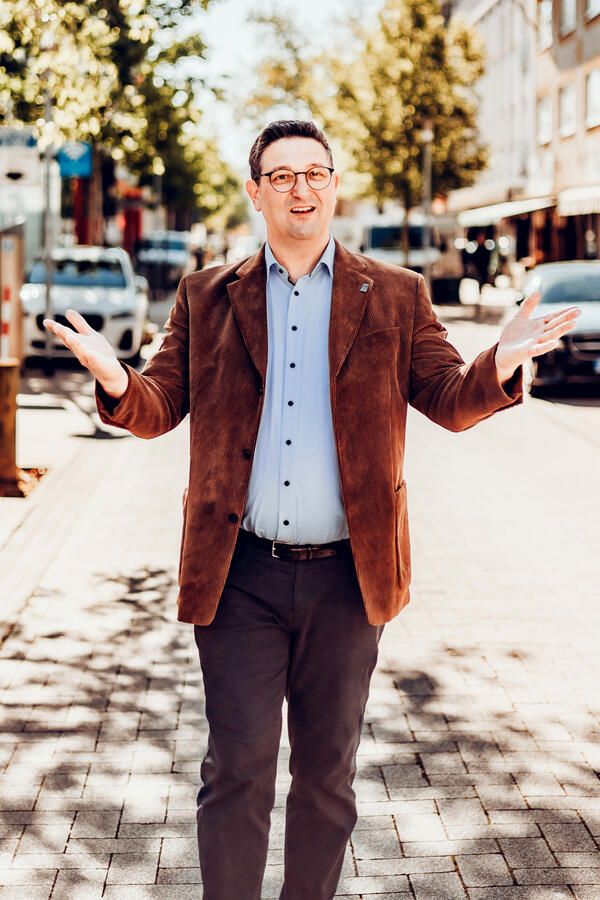 B&uuml;rgermeister J&ouml;rg R&uuml;ddenklau Geste