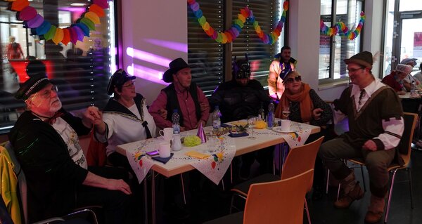 Fastnachtsdisco 2026 Gruppe mit B&uuml;rgermeister
