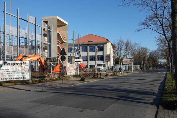Darmst&auml;dter Stra&szlig;e f&uuml;r Verkehr gesperrt