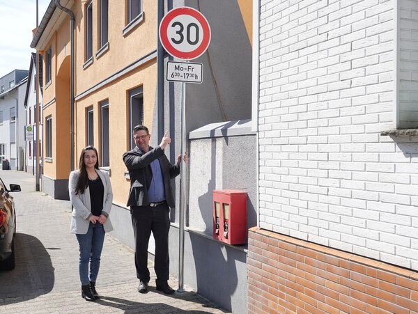 Tempo 30 in der Dornheimer Rheinstra&szlig;e