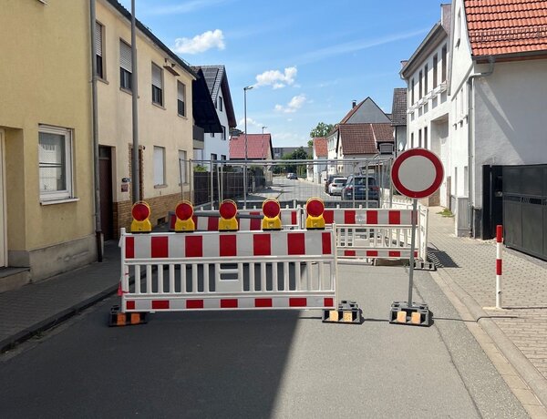 Kanalarbeiten Sch&uuml;tzenstra&szlig;e 24. Juli 2026
